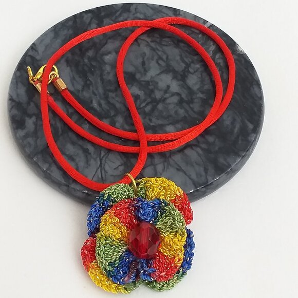 🌹 Handmade Multicolor Crochet Rose Necklace & Red Czech Crystal Earrings Set 🌟 - Picture 4 of 13